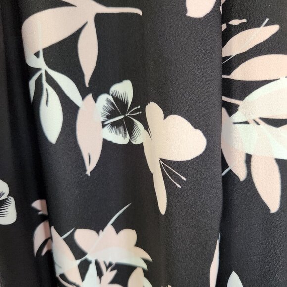 Roz & Ali Black and White Floral Wrap Open Jacket, Lapel Collar, Long Sleeve - Picture 6 of 10